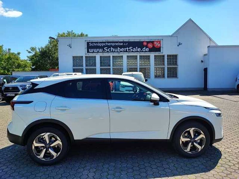 Nissan Qashqai 1.3 DIG-T 4x4 Xtronic N-Connecta Allrad Navi LED