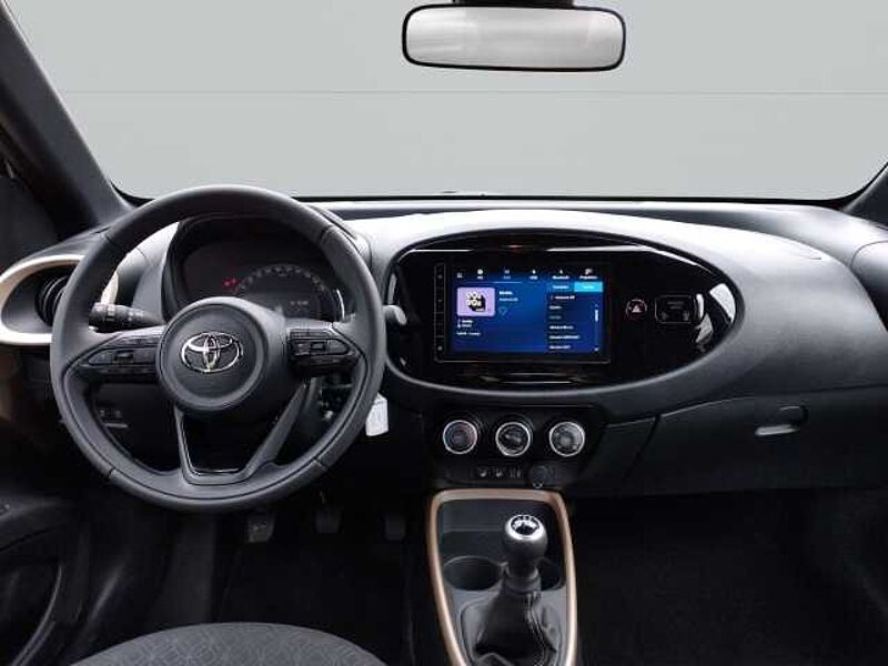 Toyota Aygo X 1,0l Team D Apple CarPlay Android Auto Musikstreaming DAB SHZ Spurhalteass.