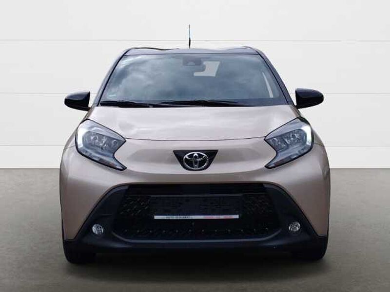 Toyota Aygo X 1,0l Team D Apple CarPlay Android Auto Musikstreaming DAB SHZ Spurhalteass.