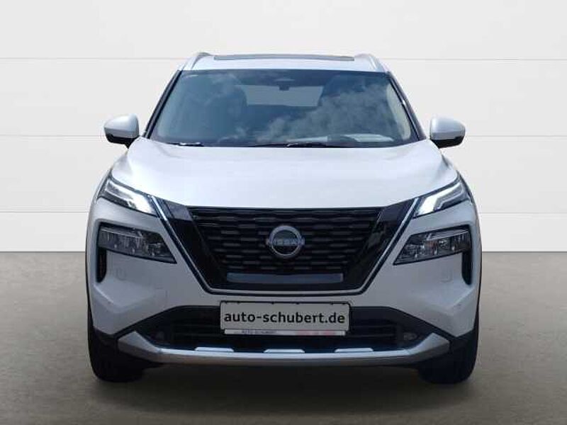 Nissan X-Trail 1.5 VC-T e-Power e-4orce 213 PS 4x4 Tekna HUD Navi Memory Sitze 360 Kamera Glasd