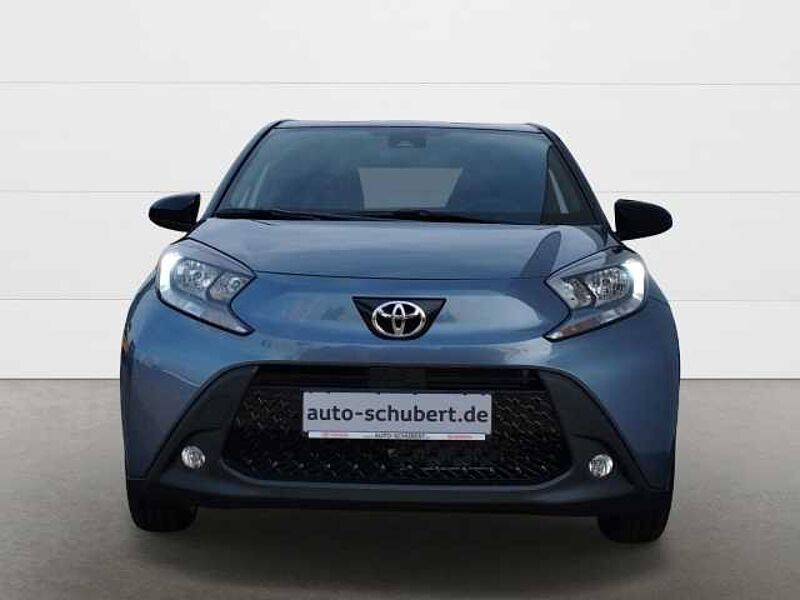 Toyota Aygo X 1,0 l Team D MT Apple CarPlay Android Auto Musikstreaming DAB SHZ Spurhalteass.