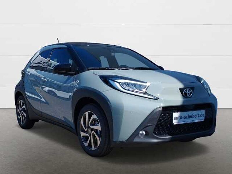 Toyota Aygo X 1,0 l Team D Air CVT Faltdach LED Apple CarPlay Android Auto Mehrzonenklima