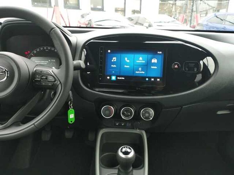 Toyota Aygo X 1.0l Team D MT Apple CarPlay Android Auto Musikstreaming DAB SHZ Spurhalteass.