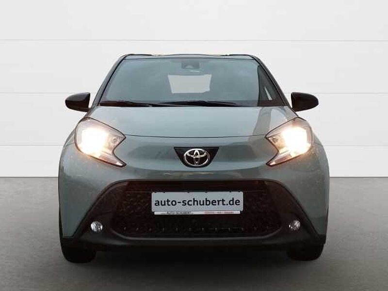 Toyota Aygo X 1,0 l Team D Apple CarPlay Android Auto Musikstreaming DAB SHZ Spurhalteass.