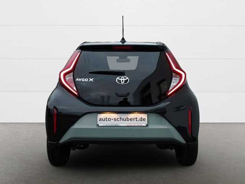 Toyota Aygo X 1,0 l Team D Apple CarPlay Android Auto Musikstreaming DAB SHZ Spurhalteass.