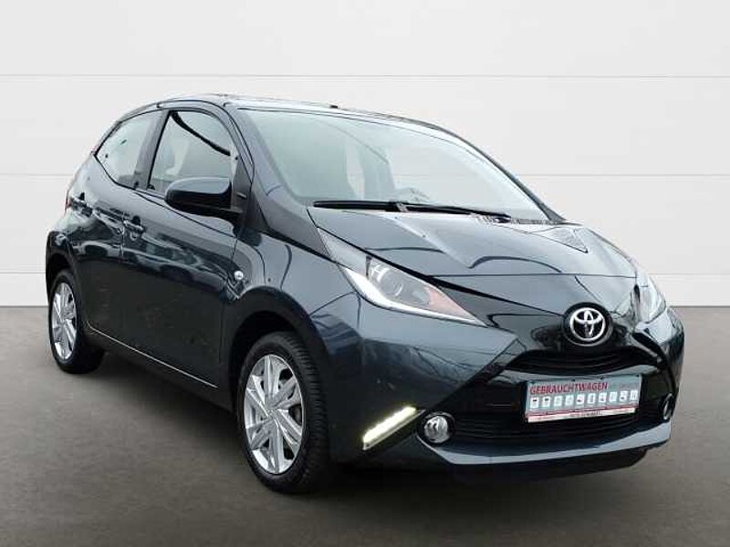 Toyota Aygo X x-Play Touch 5-TÜRER, 1.0 L, 5-GANG+Allwetter+Kamera