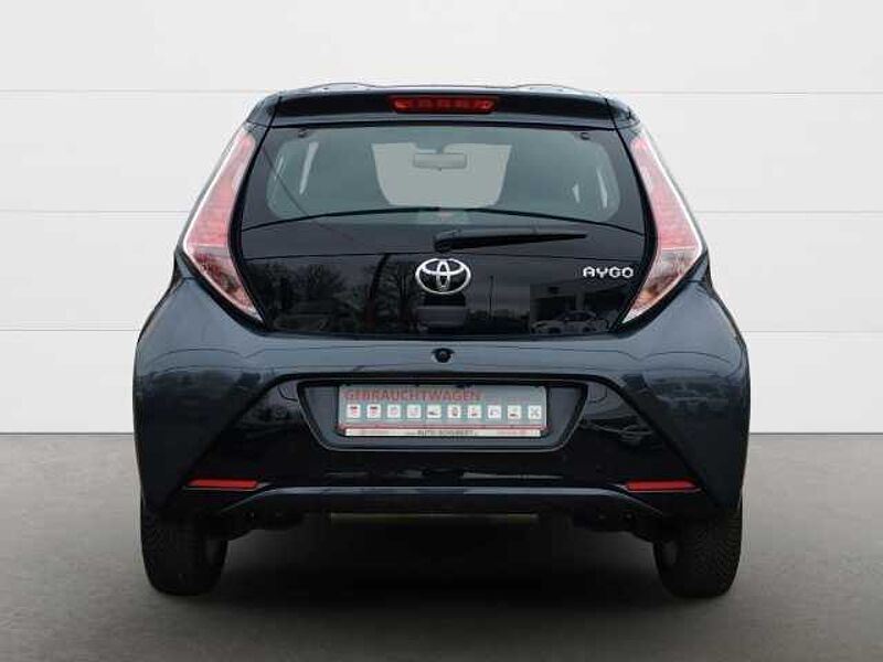 Toyota Aygo X x-Play Touch 5-TÜRER, 1.0 L, 5-GANG+Allwetter+Kamera